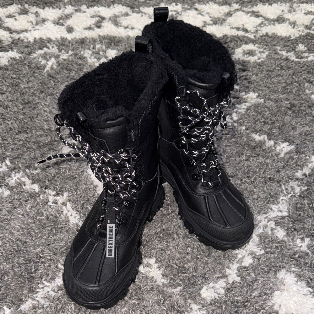NWOT UGG Black Adirondack Meridian Gore-Tex Extreme Winter Boots - Women’s 6
